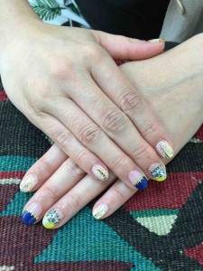 （２）シール使いのエスニック象