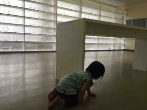 理科室の雰囲気ムンムンで学校っぽかったり