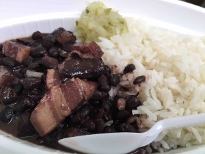 ブラジルの定番料理フェイジョアーダ