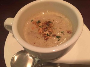 シャンピニオンのポタージュ（＋４３２円）