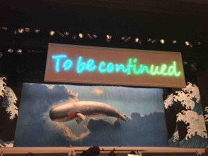 猿之助も空を飛びますが、クジラだって飛ぶんです！