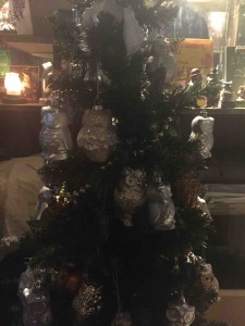 ツリーのオーナメントもすべてふくろう！メリークリスマス☆