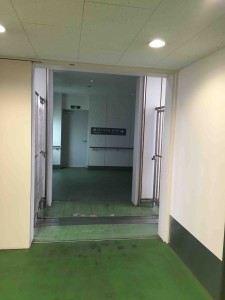 渡り廊下の先になるのが・・・