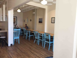 ですが、店内はシンプルで素敵です