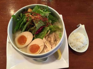 プチご飯がついてきます