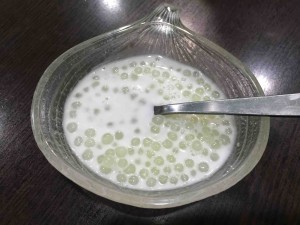 さらに食後はタピオカココナッツミルクまで。