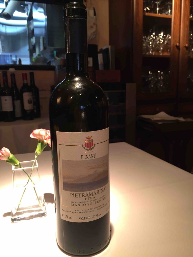 日本でもうこれ１本しかないというヴィンデージの白ワイン