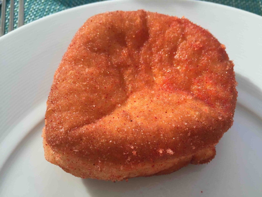 マラサダmalasadaならぬ、ホテル特製「カハラサダ」