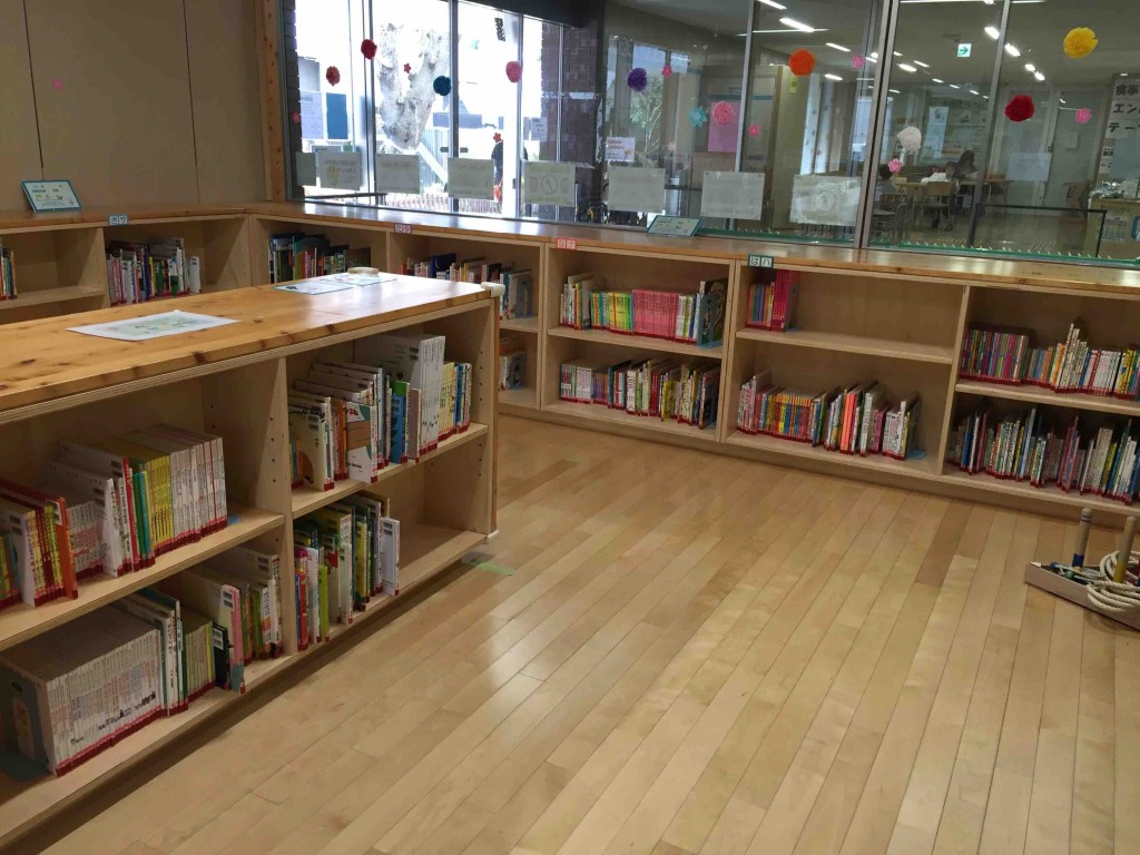 ３階が高輪図書館の分室になっているので、絵本の充実度合いもハンパない！