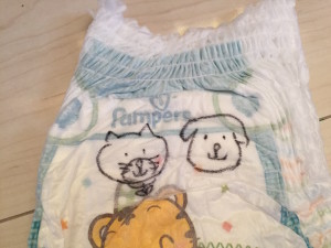 それを絵に描くと、これ。それぞれ３〜５秒で描けるようになったけど、うまくはならん・・・（恥）。だから小さめの写真。