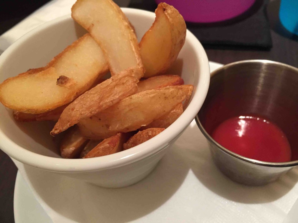 フライドポテト（３００円）