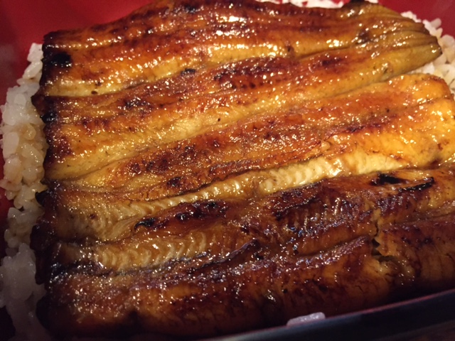 うなぎに寄ってみた。ふっくらおいしく香ばしい、国産うなぎ。